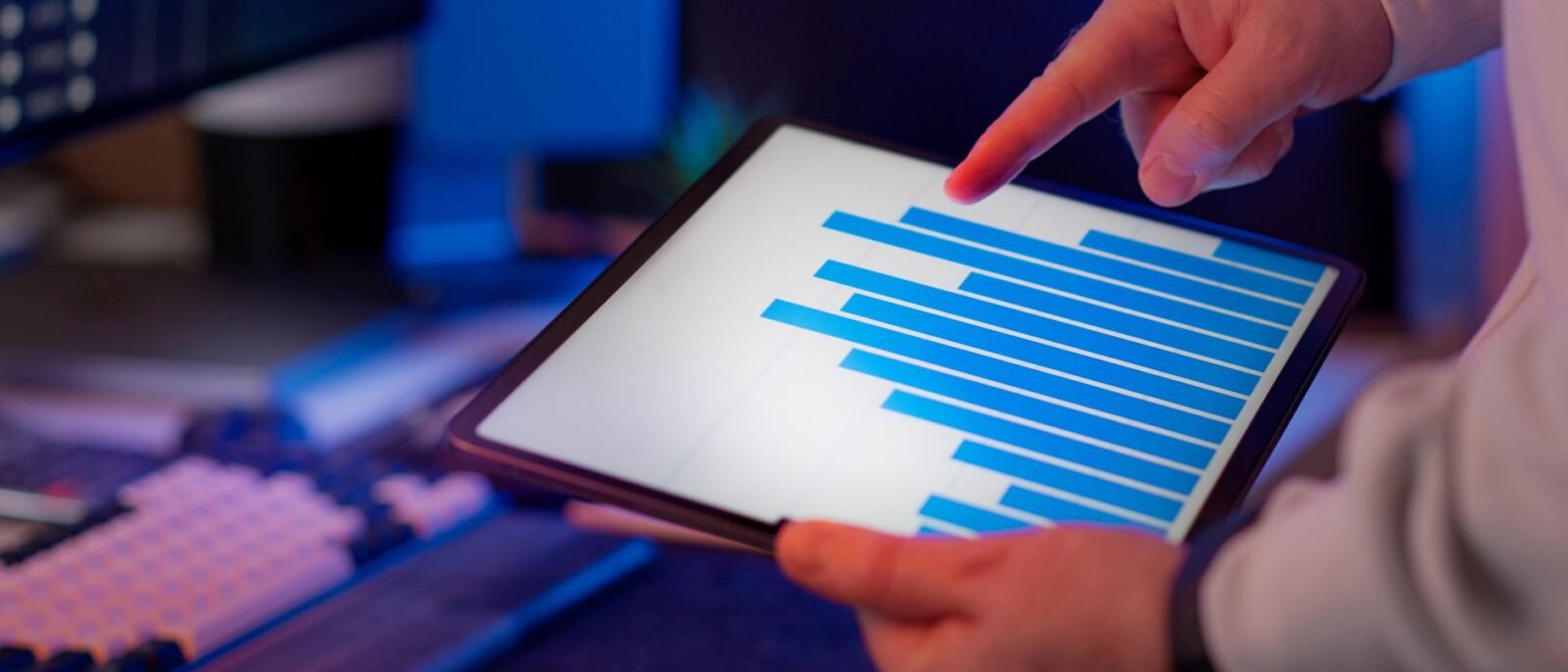 Dashboard de inteligência artificial para hotéis com automação de atendimento em São José, SC, aumentando ocupação e conversão