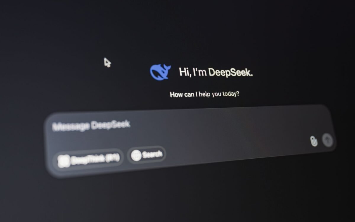Estratégia de marketing digital para hotéis com ChatGPT e Gemini em São José SC